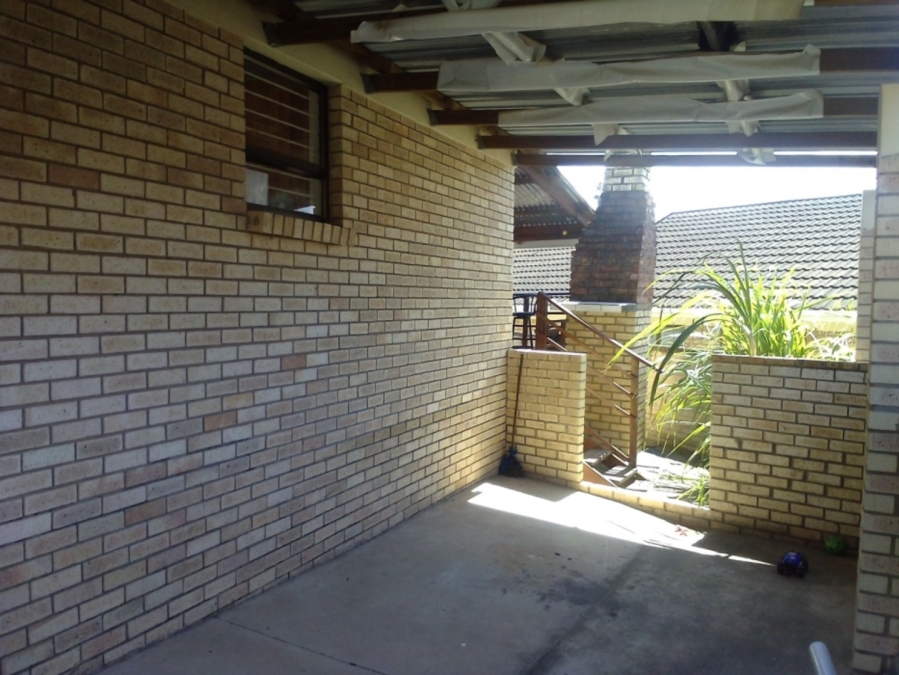 2 Bedroom Property for Sale in Beacon Bay Eastern Cape